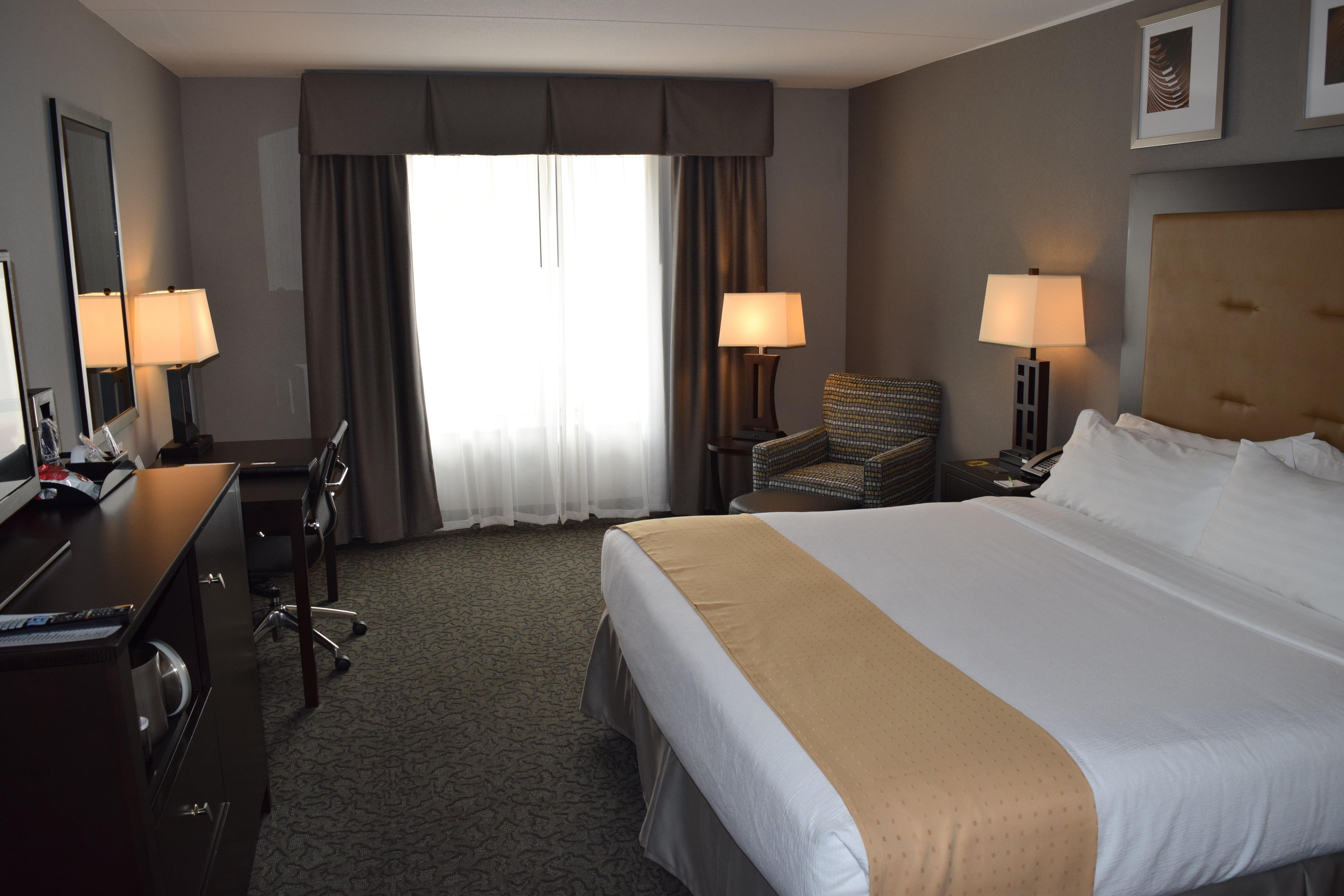 Holiday Inn And Suites East Peoria By Ihg Exterior foto