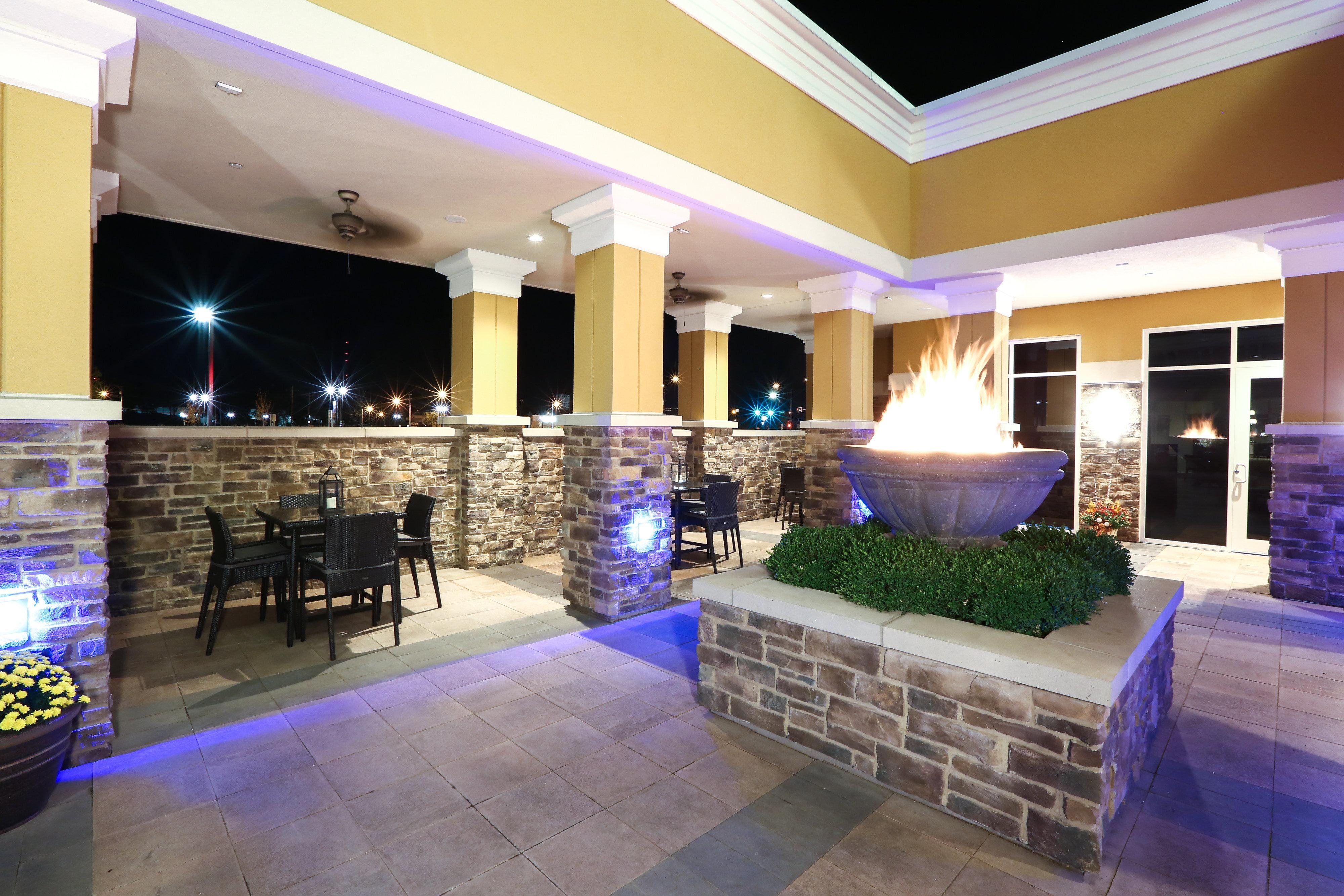 Holiday Inn And Suites East Peoria, An Ihg Hotel Exterior foto