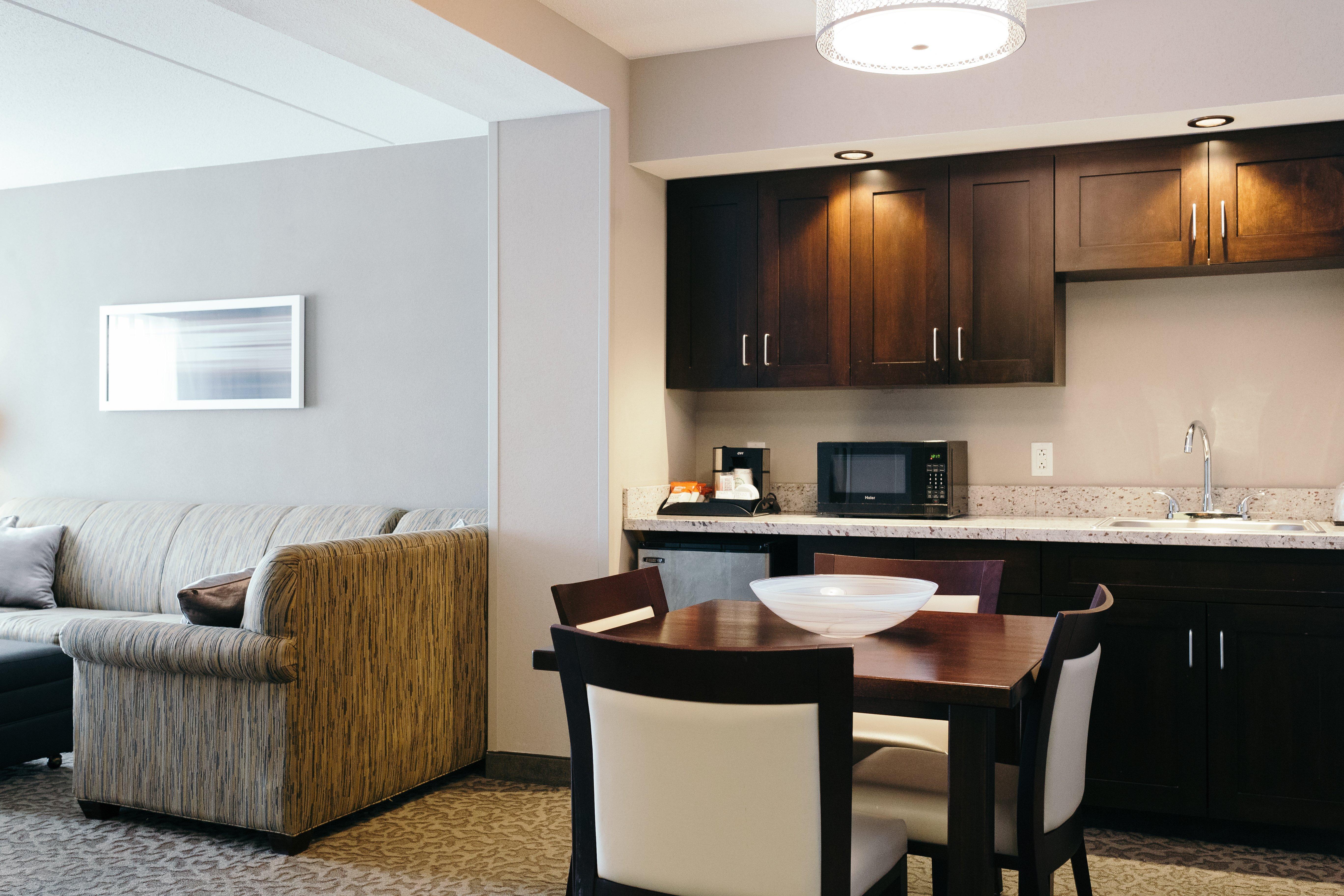 Holiday Inn And Suites East Peoria By Ihg Exterior foto