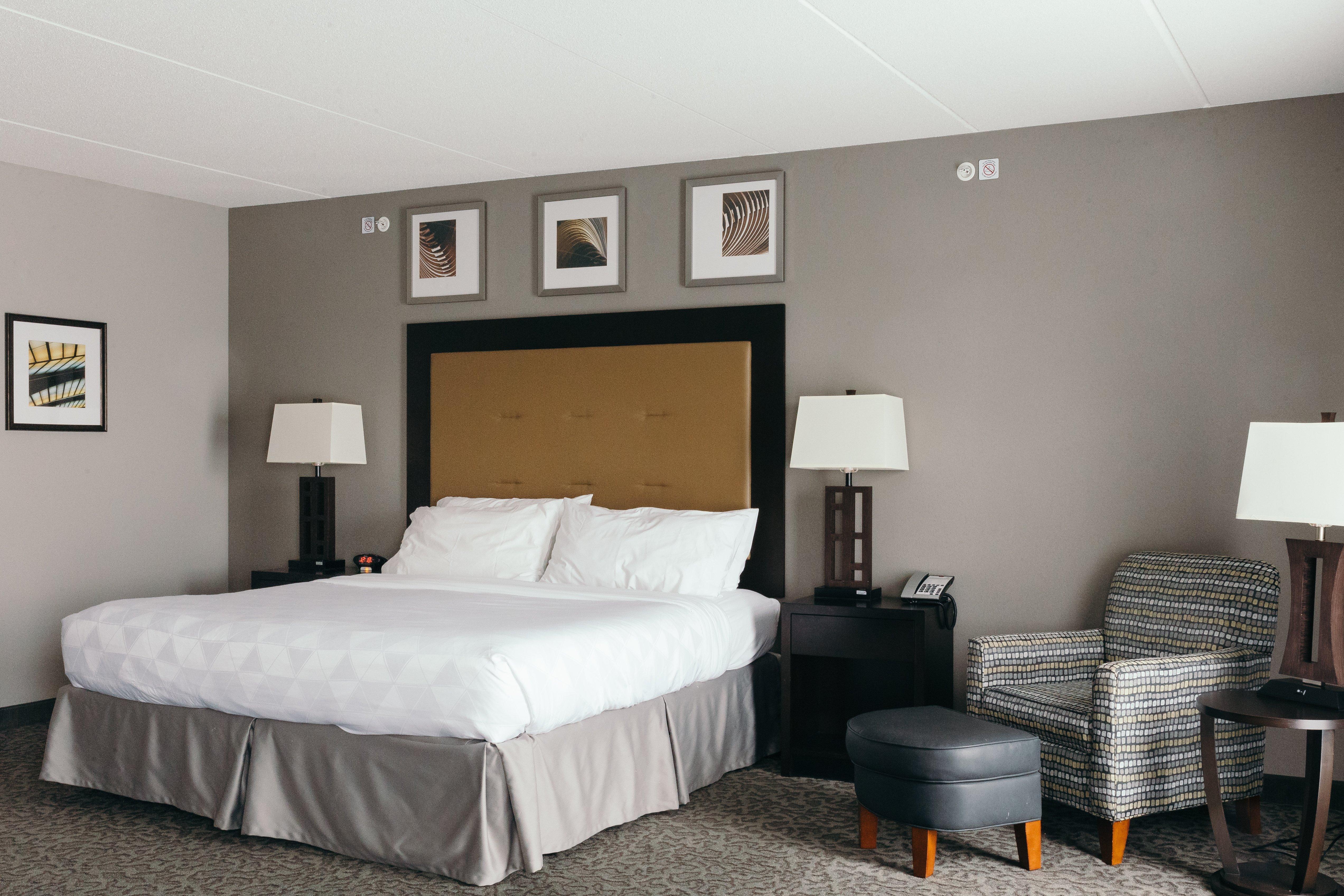 Holiday Inn And Suites East Peoria By Ihg Exterior foto